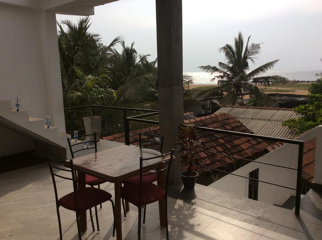 Petit Guest House Negombo Room photo