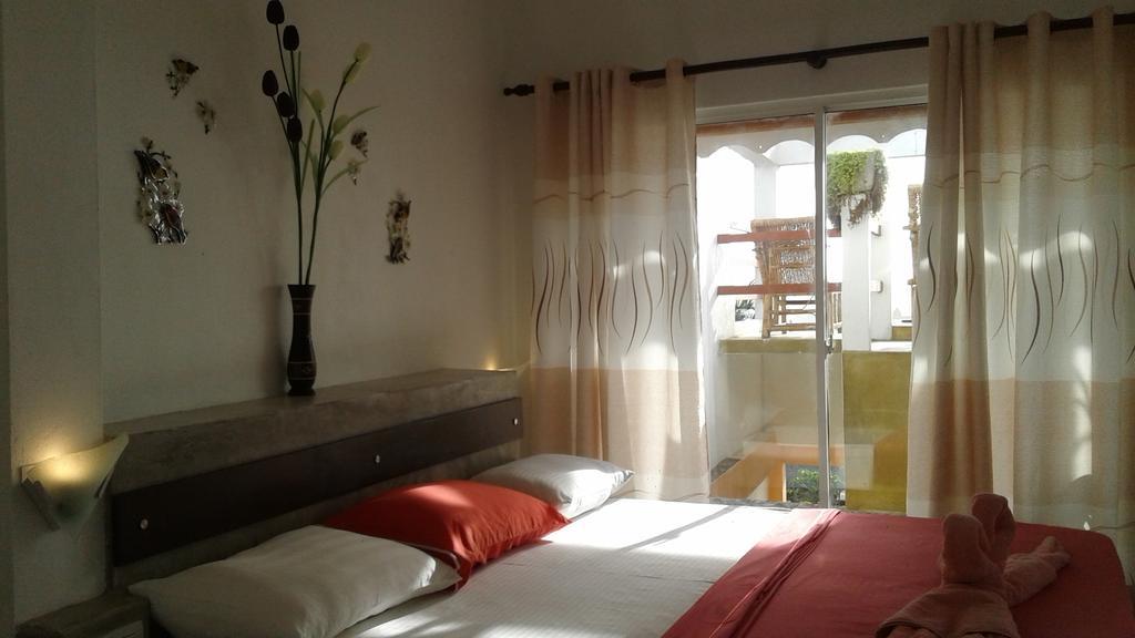 Petit Guest House Negombo Exterior photo